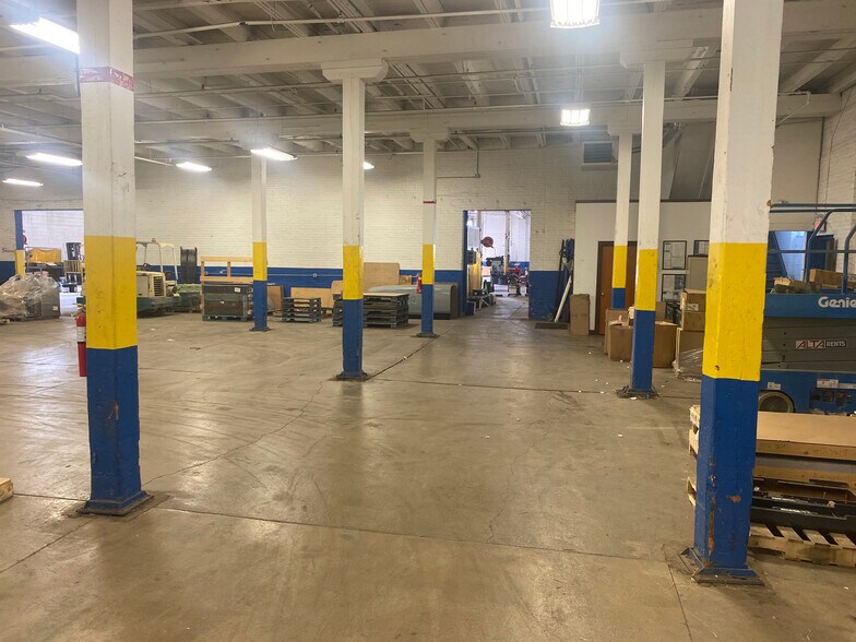 More Photos Of 5105-5151 Loraine St, Detroit Warehouse For Lease