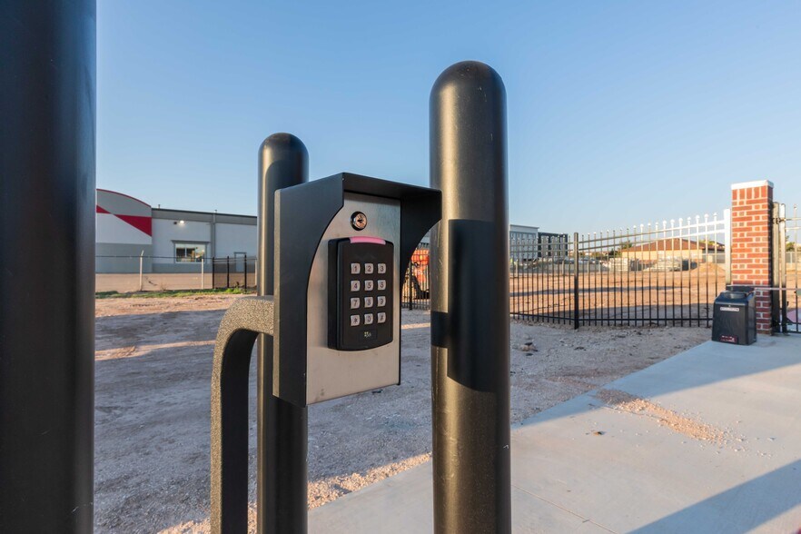 More Photos Of 8205 Amarillo Blvd W, Amarillo Industrial For Sale