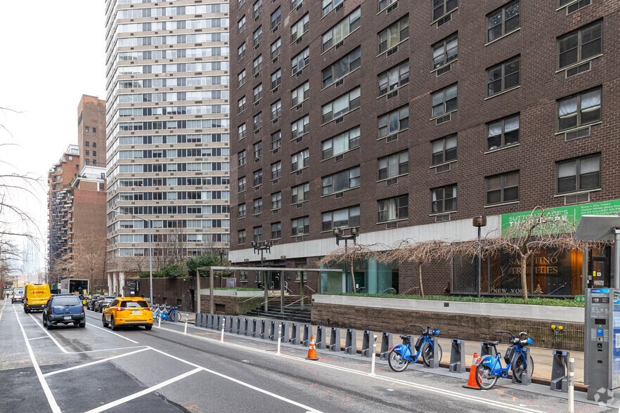More Photos Of 400 E 54th St, New York Apartments For Sale
