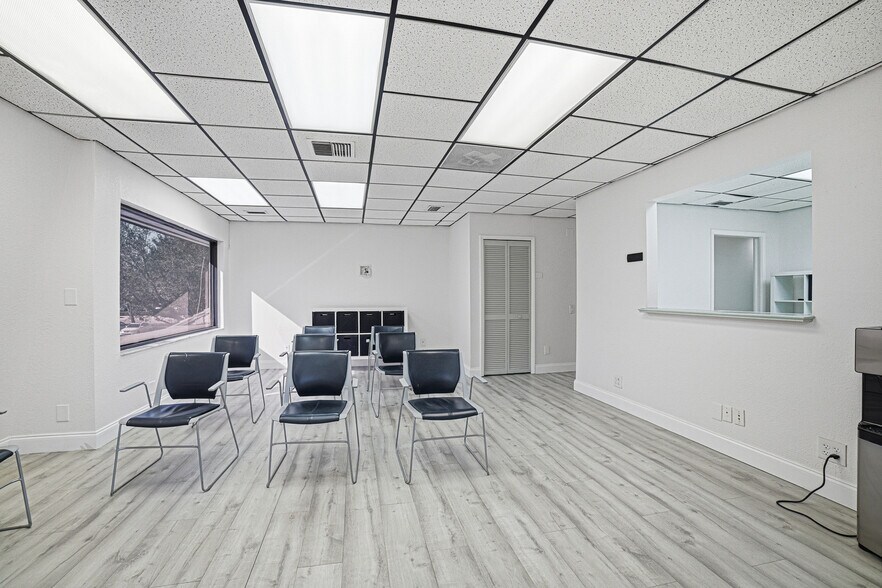 More Photos Of 2929 N University Dr, Coral Springs Medical For Sale