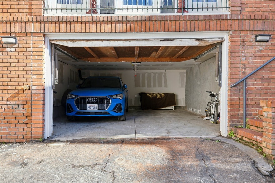 More Photos Of 250 Red Hill Ave, San Anselmo Apartments For Sale