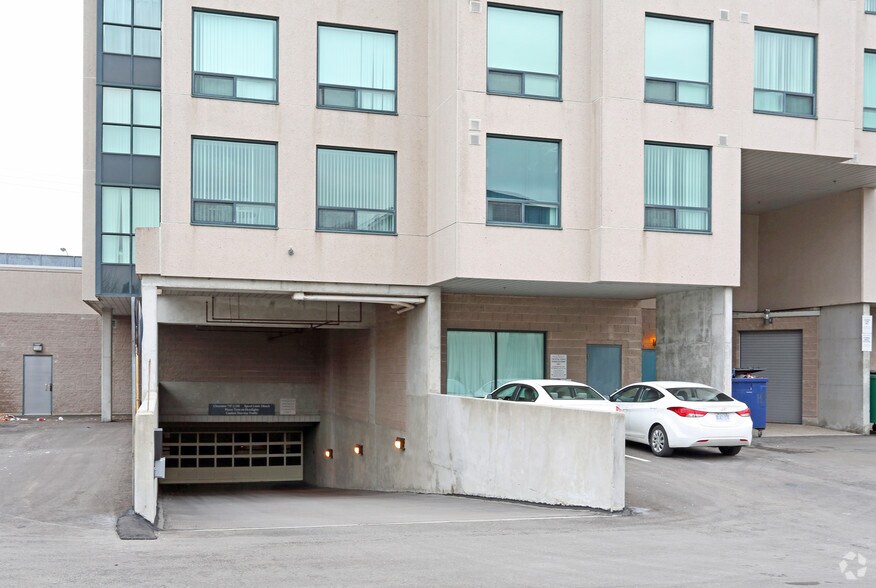 More Photos Of 386 E Sheppard Ave, Toronto Apartments For Lease