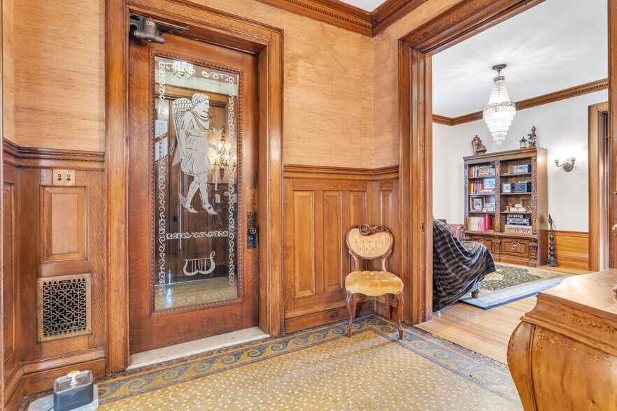 More Photos Of 270 Maple St, Springfield Hospitality For Sale