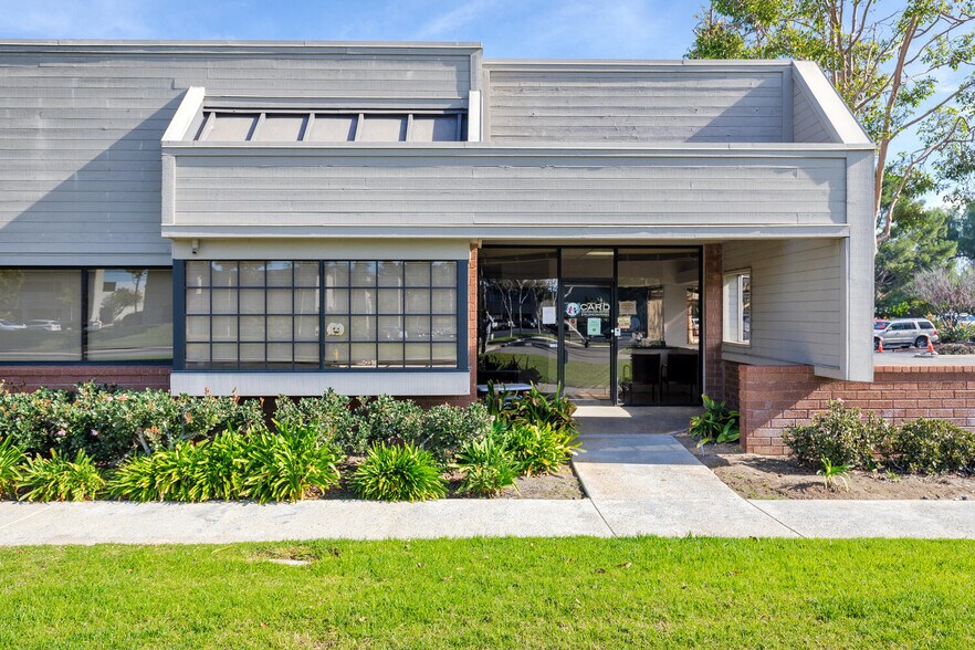 More Photos Of 5140-5142 Avenida Encinas, Carlsbad Office For Lease