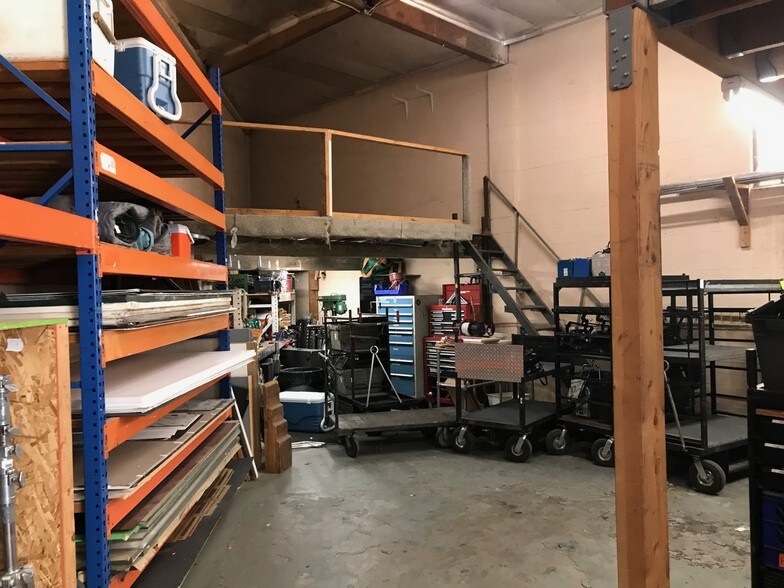 More Photos Of 11800 Sheldon St, Sun Valley Warehouse For Lease