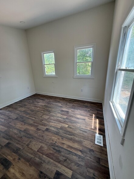 More Photos Of 2810 Hillsborough Rd, Durham Office For Lease