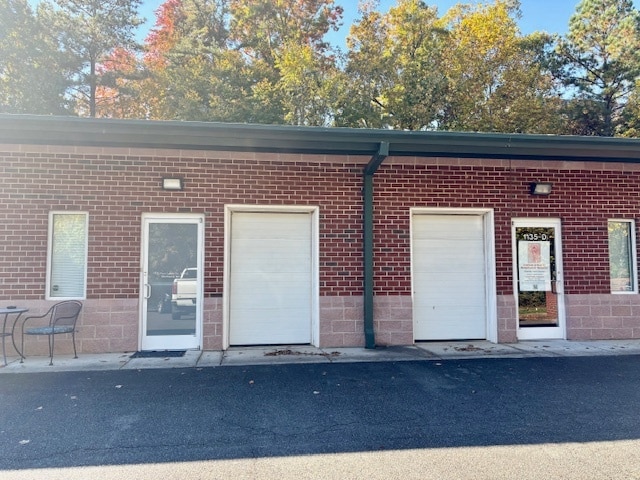 More Photos Of 1135 Four Lakes Dr, Matthews Office For Lease