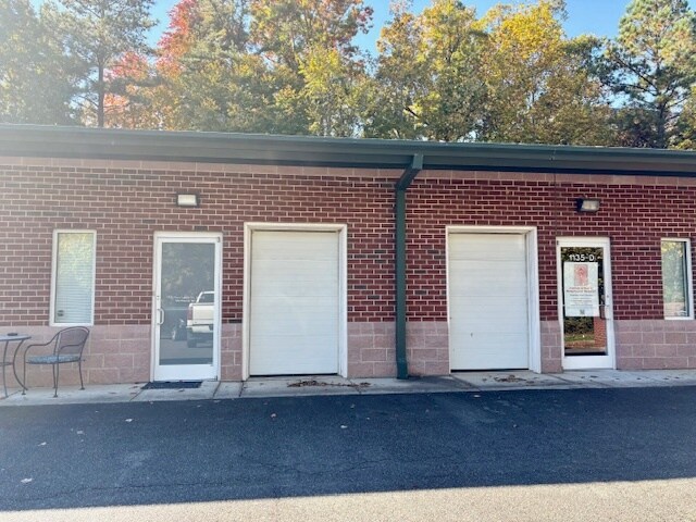 More Photos Of 1135 Four Lakes Dr, Matthews Office For Sale