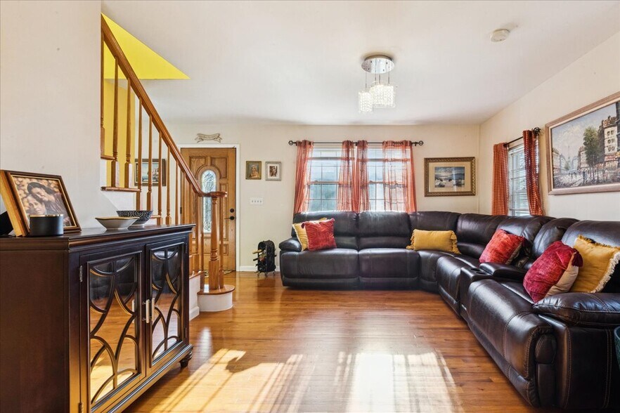 More Photos Of 2 Cliffwood Ave, Aberdeen Land For Sale
