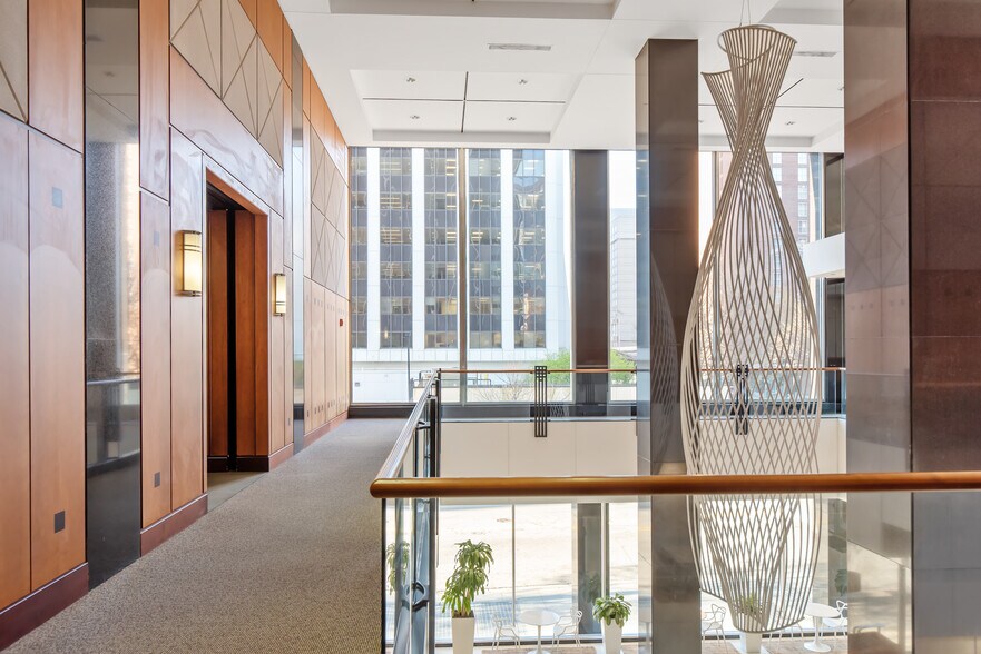 More Photos Of 333 Fayetteville St, Raleigh Office For Lease