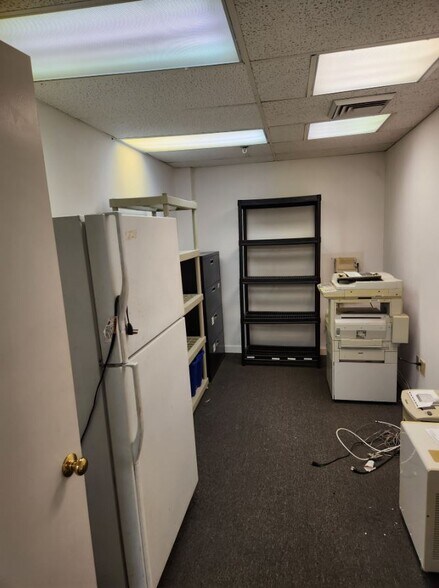 More Photos Of 2000 Post Rd, Fairfield Office For Lease