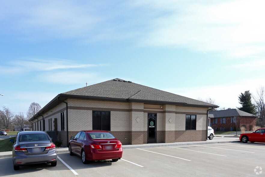 More Photos Of 124 Springfield Ct, O'Fallon Medical For Lease