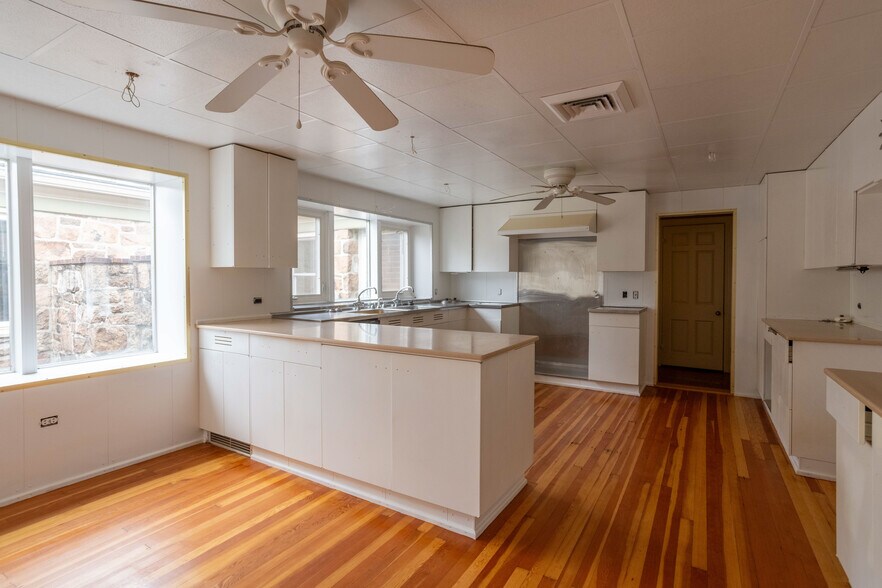 More Photos Of 1207 Flohrs Church Rd, Biglerville Hospitality For Sale