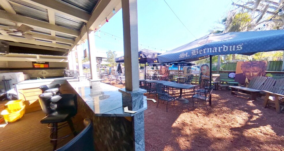 More Photos Of 300 S Sanford Ave, Sanford Restaurant For Sale