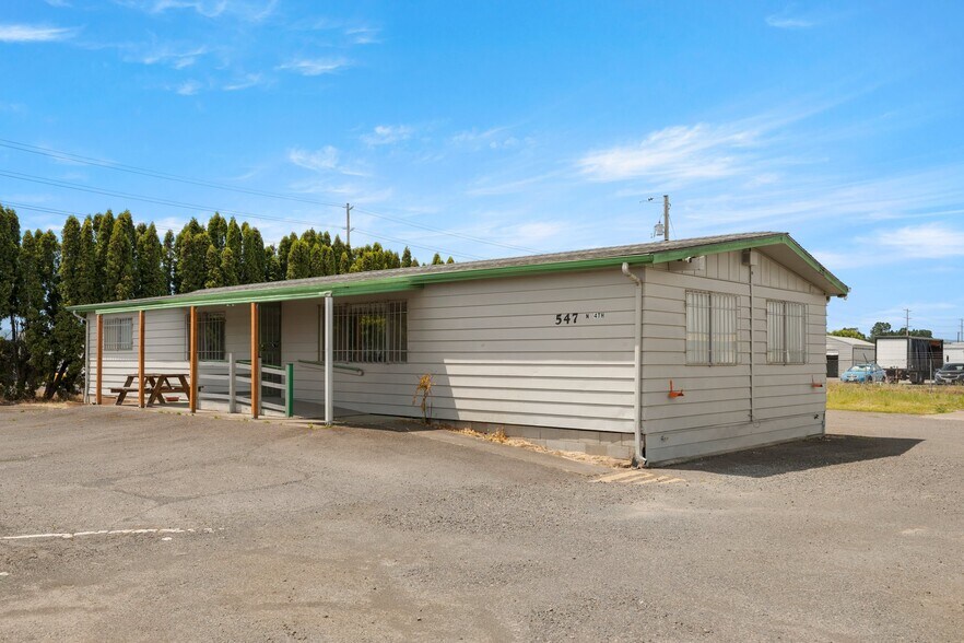 More Photos Of 547 N 4th Ave, Cornelius Warehouse For Lease