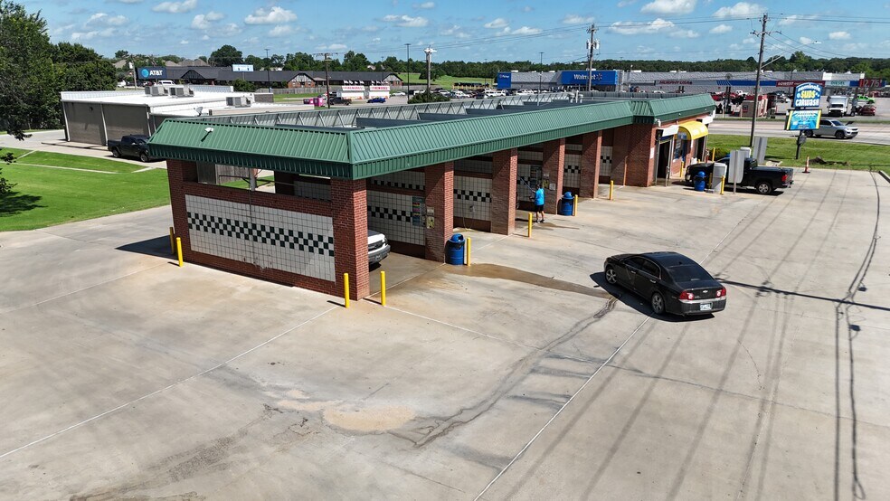 More Photos Of 2507 N Harvey Rd, Seminole Carwash For Sale