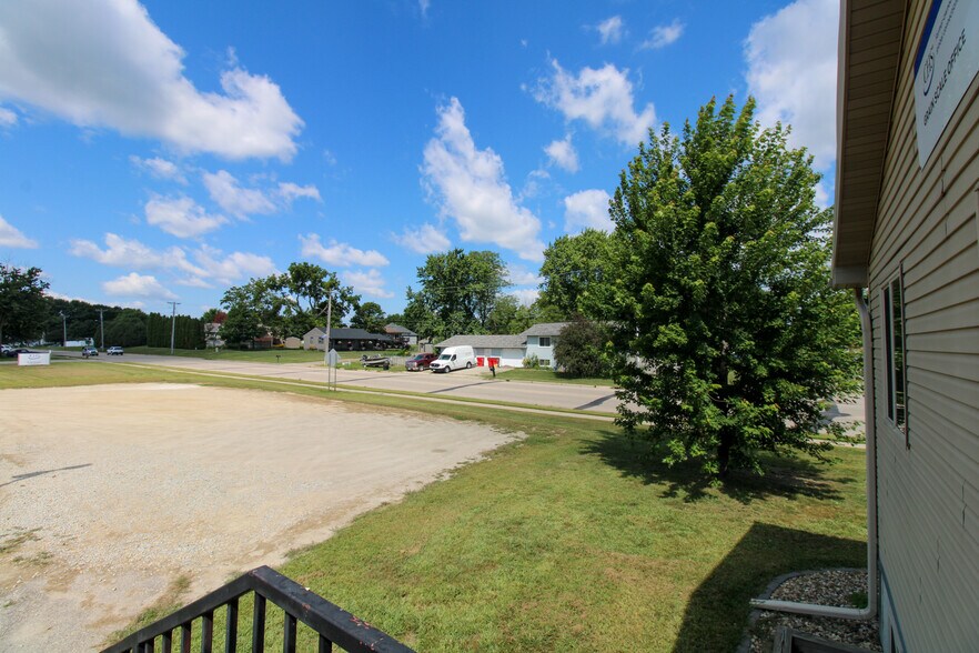 More Photos Of 107 8th Ave SW, Kasson Specialty For Sale