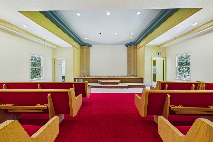 More Photos Of 555 Bayside Rd, Arcata Religious Facility For Sale