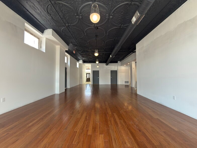 More Photos Of 41 South St, Glens Falls Storefront Retail Residential For Lease