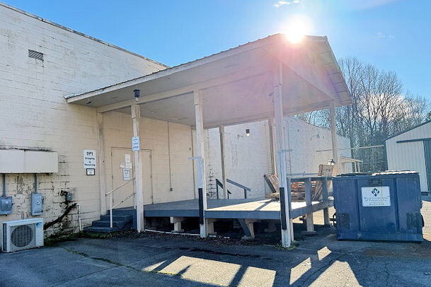 More Photos Of 1059 E Tri County Blvd, Oliver Springs Office Residential For Sale