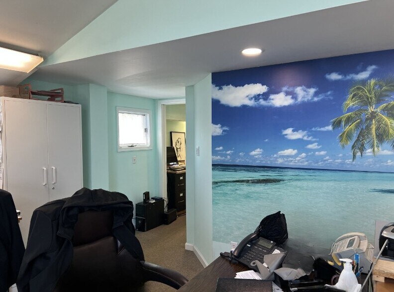 More Photos Of 964 Sunrise Hwy, West Babylon Office For Sale