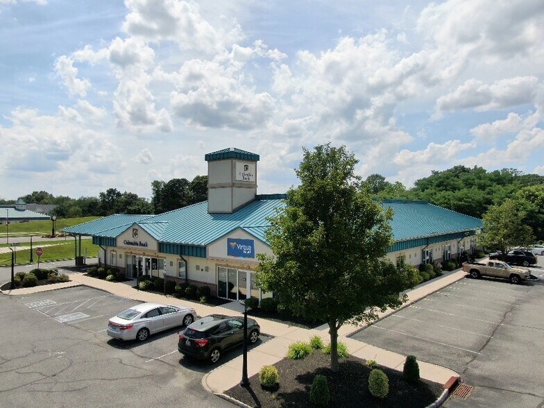 More Photos Of 204 Grove Ave, Thorofare Bank For Lease