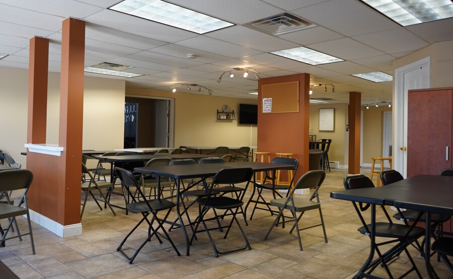 More Photos Of 1975 W Main St, Norristown Freestanding For Sale