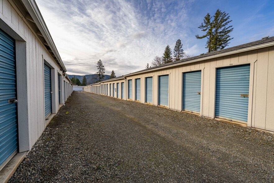 More Photos Of 25657 Redwood Hwy, Cave Junction Self Storage For Sale