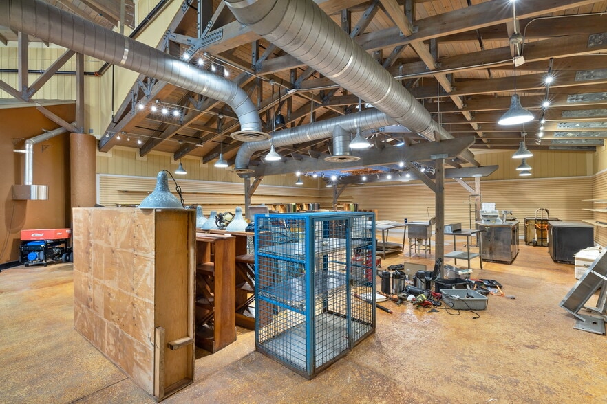 More Photos Of 17650 San Carlos Blvd, Fort Myers Supermarket For Sale