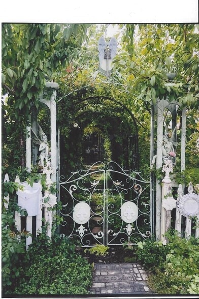 More Photos Of 4615 S Santa Fe Dr, Englewood Service For Sale