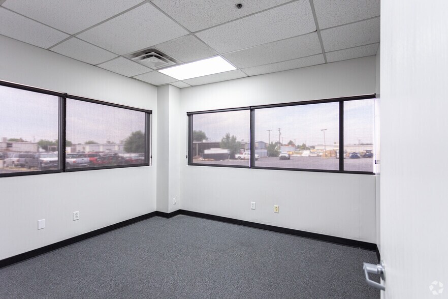 More Photos Of 225 E 900 S, Provo Manufacturing For Lease