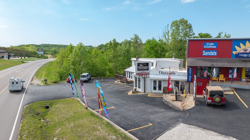 More Photos Of 15895 N State Highway 5, Sunrise Beach General Retail For Sale