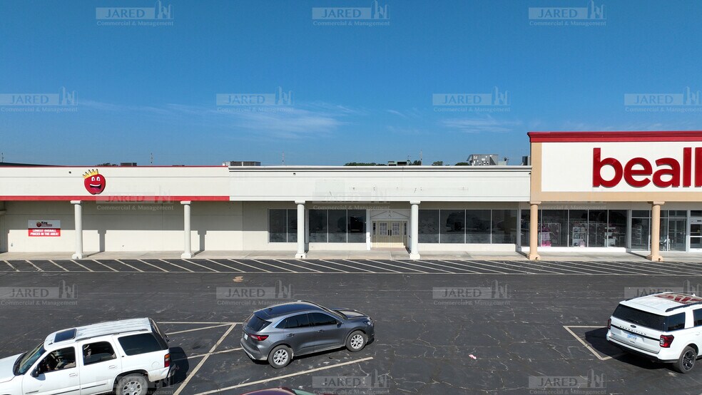 More Photos Of 100 Hall St, Coffeyville Unknown For Lease