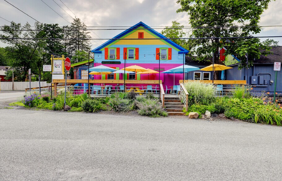 More Photos Of 1300 State Route 213, High Falls Restaurant For Sale