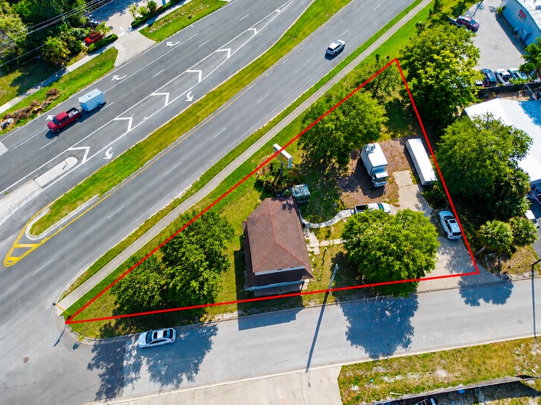 Primary Photo Of 305 N US Highway 1, Ormond Beach Auto Dealership For Sale