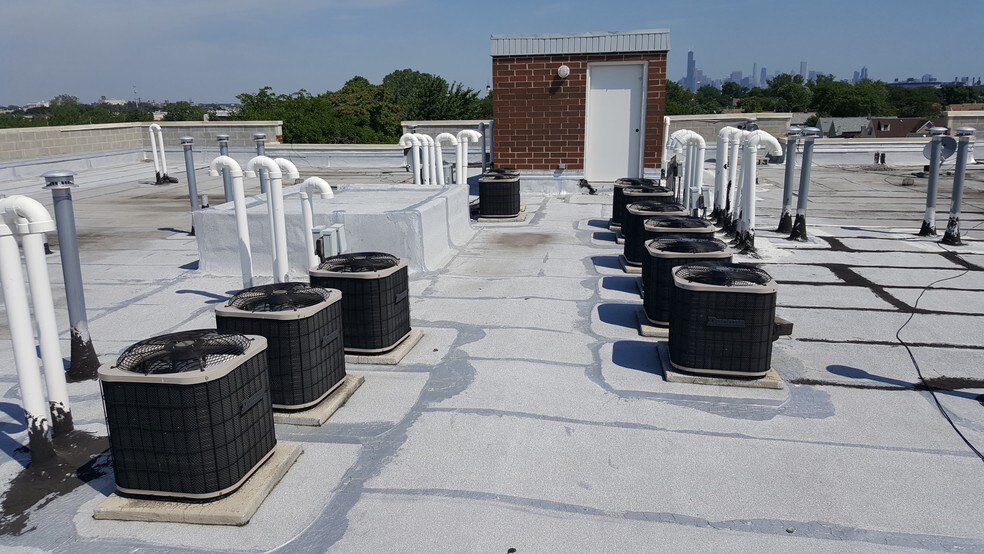 More Photos Of 720 W 47th St, Chicago Apartments For Lease