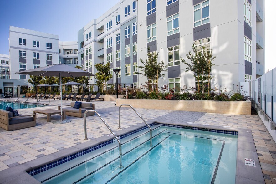 More Photos Of 3093 Broadway, Oakland Apartments For Lease