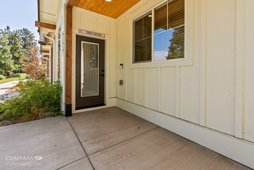 More Photos Of 61615 Alstrup Rd, Bend Apartments For Sale