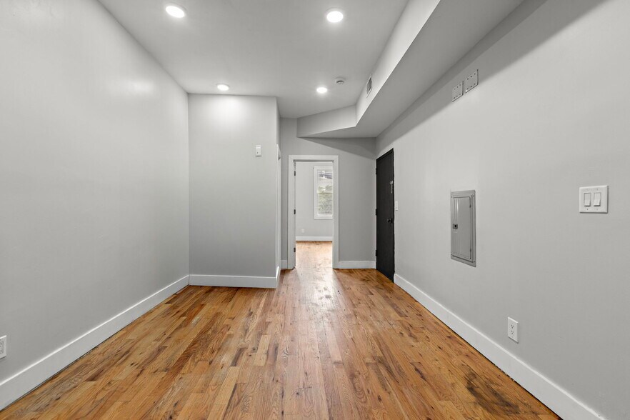 More Photos Of 19 Jewett Ave, Jersey City Apartments For Sale