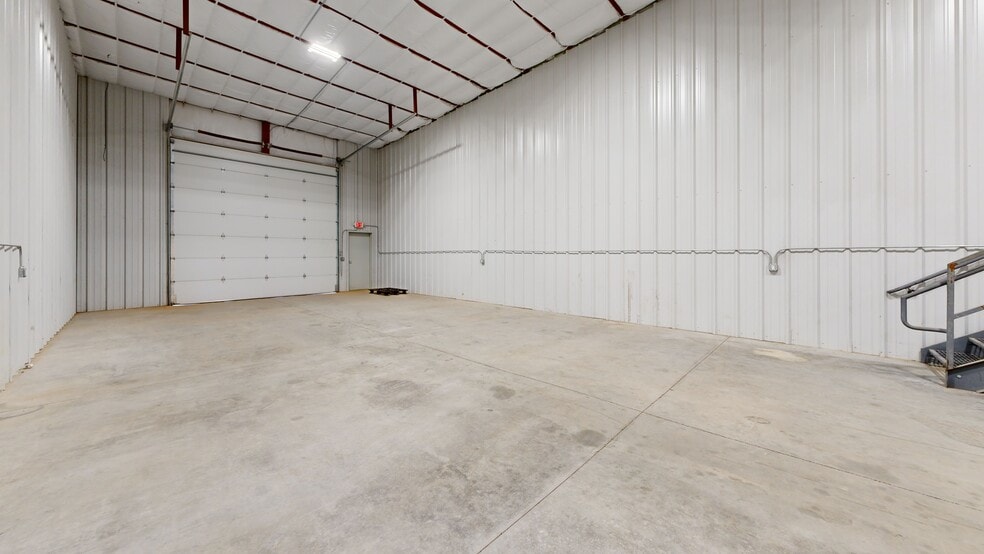 Primary Photo Of 10800 State Highway 191, Midland Manufacturing For Lease