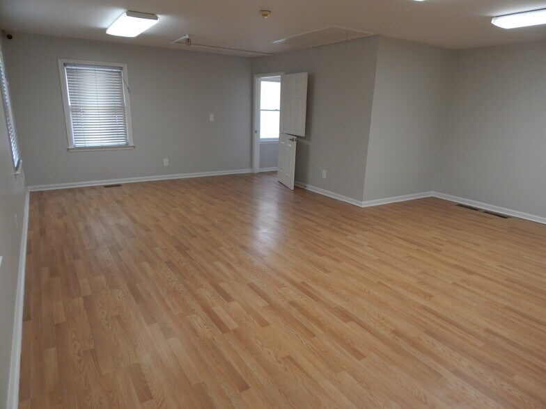 More Photos Of 4922 Lavista Rd, Tucker General Retail For Lease