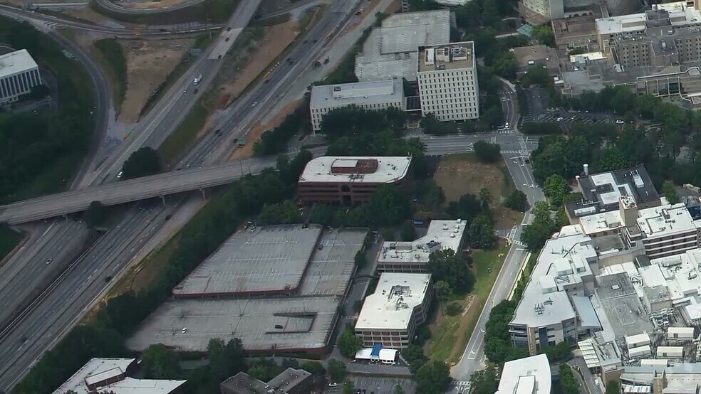 Primary Photo Of 975 Johnson Ferry Rd NE, Atlanta Medical For Lease
