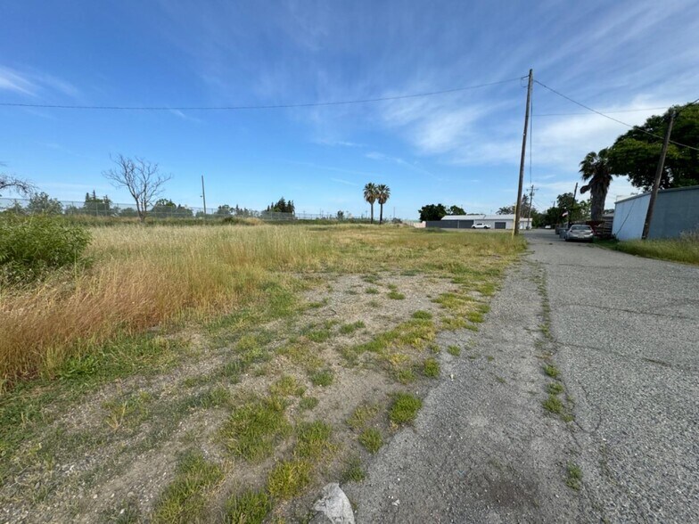 More Photos Of 13th @ Walnut Street, Marysville Land For Sale