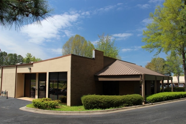 More Photos Of 3000 Business Park Dr, Norcross Light Manufacturing For Lease