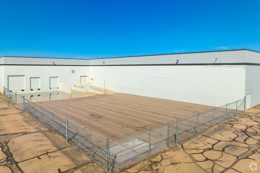 More Photos Of 3550 Odessa Way, Aurora Manufacturing For Lease