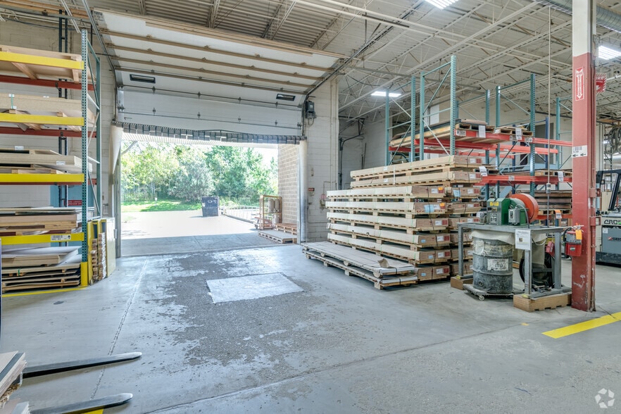 More Photos Of W139N9499 State Highway 145, Menomonee Falls Manufacturing For Sale