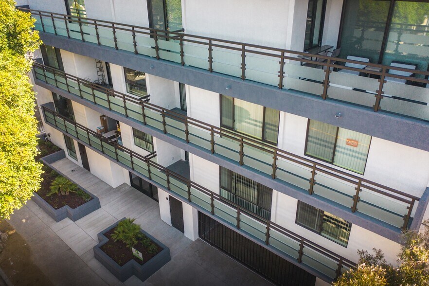 More Photos Of 1115 14th St, Santa Monica Apartments For Sale
