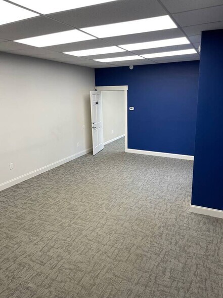More Photos Of 6146 N Croatan Hwy, Kitty Hawk Storefront Retail Office For Lease