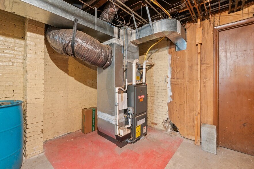 More Photos Of 1728 Bolton St, Baltimore Apartments For Sale