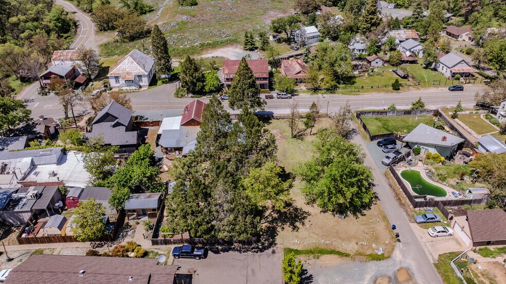 More Photos Of 21376 Consolation St, Volcano Specialty For Sale